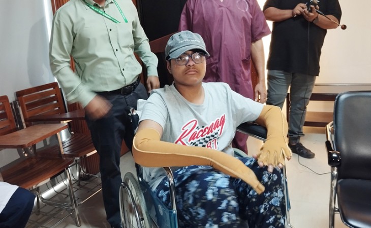 হাসপাতালে ৯৭ দিন, অবশেষে বাড়ি ফিরল মাইলস্টোনের শিক্ষার্থী নাভিদ