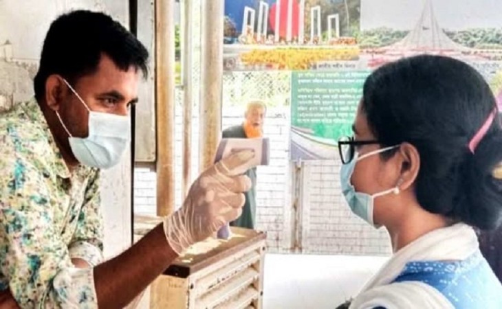 বেনাপোল ইমিগ্রেশনে যাত্রীদের করোনা পরীক্ষা শুরু