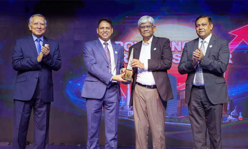 সেরা ব্যাবসা প্রতিষ্ঠান হিসেবে ‘ডিএইচএল-ডেইলি স্টার বিজনেস অ্যাওয়ার্ড’ পেলো ওয়ালটন  