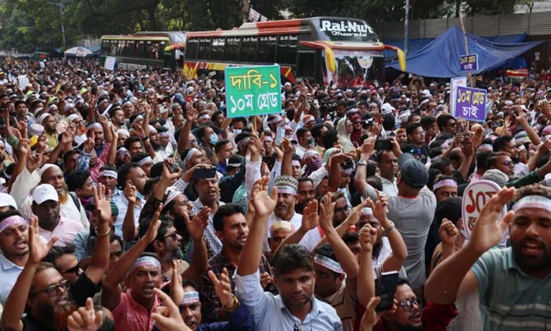 স্বরাষ্ট্র-প্রাথমিক ও গণশিক্ষা উপদেষ্টার পদত্যাগ দাবি শিক্ষকদের