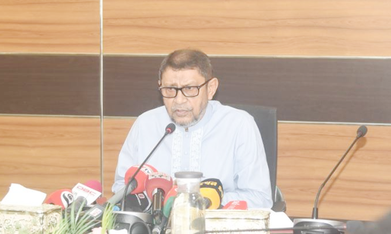 দেশে হামের প্রকোপ কিছুটা কমেছে, টিকার ঘাটতি নেই: স্বাস্থ্যমন্ত্রী