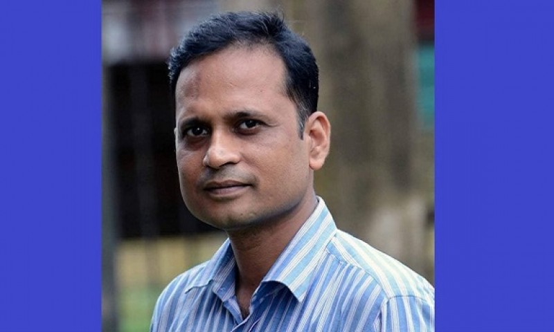 সুশান্ত পোদ্দার-এর বারোটি পরমাণুকাব্য