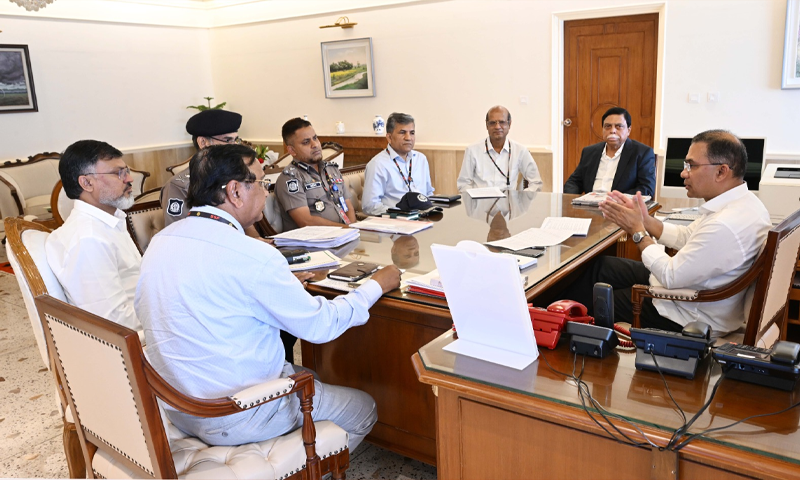 ফুটপাত থেকে উচ্ছেদ হওয়া হকারদের দ্রুত পুনর্বাসনের নির্দেশ প্রধানমন্ত্রীর