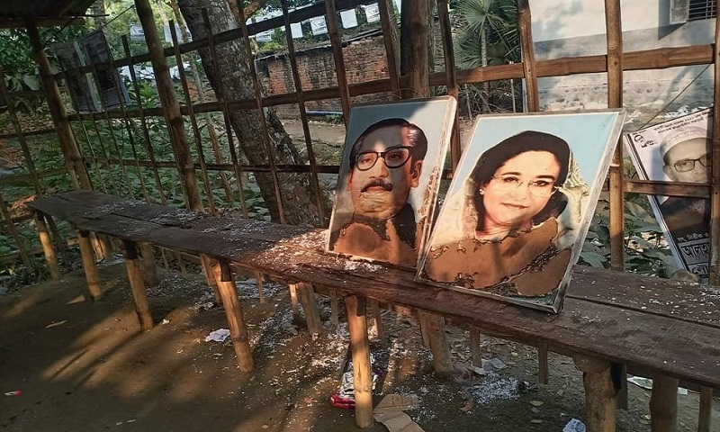 সাতক্ষীরায় নৌকার নির্বাচনী অফিসে আগুন 