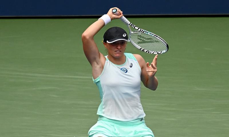  উইম্বলডনের নতুন রানী সিওনতেক