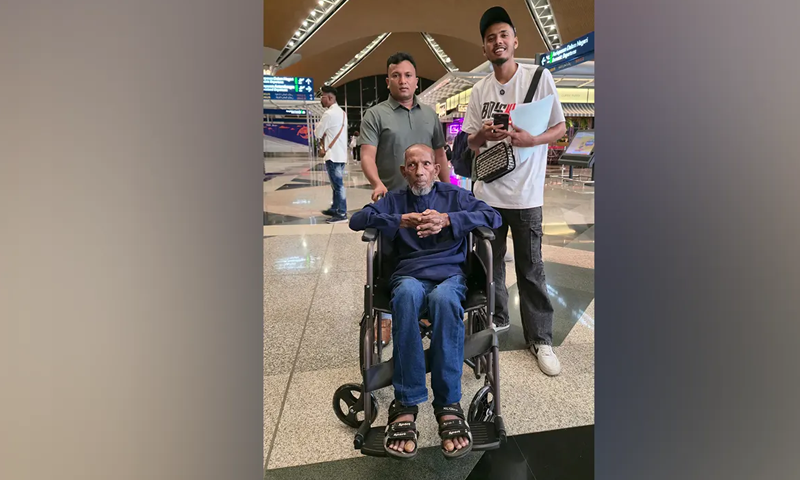 ১৫ বছর কেটেছে মালয়েশিয়ার জঙ্গলে, ২৭ বছর পর দেশে ফিরছেন আমির