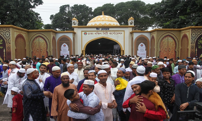 আজ পবিত্র ঈদুল আজহা   