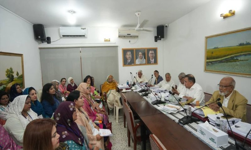  গভীর রাত পর্যন্ত সংরক্ষিত আসনের মনোনয়ন প্রত্যাশীদের সাক্ষাৎকার নিলেন প্রধানমন্ত্রী